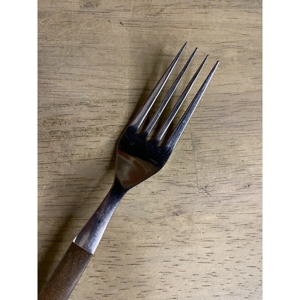 EKCO ETERNA CANOE MUFFIN MCM Dinner Fork 7 5/8